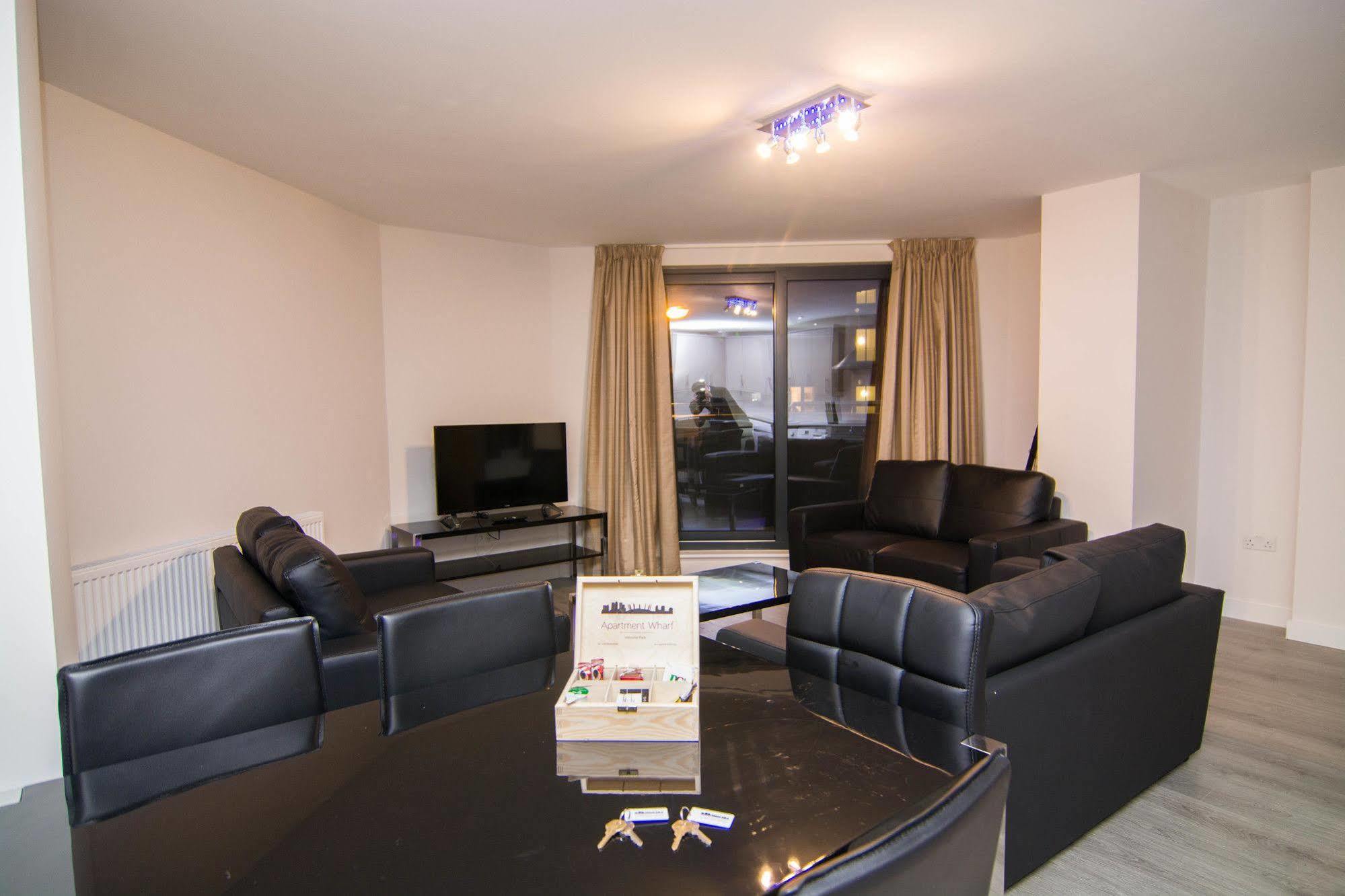Apartment Wharf - Canary South Londra Dış mekan fotoğraf