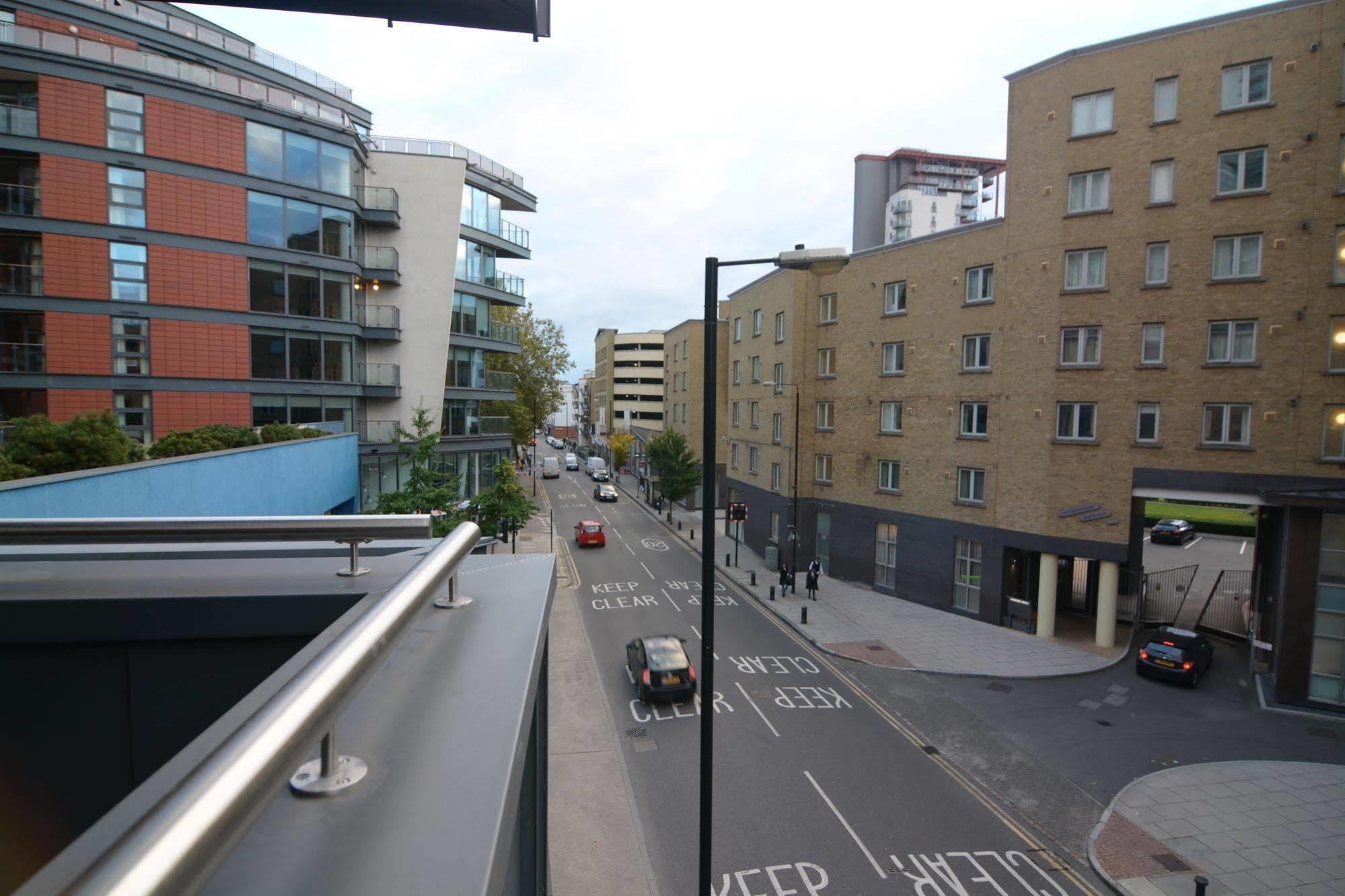 Apartment Wharf - Canary South Londra Dış mekan fotoğraf